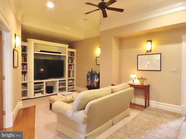 65 CLARK LN, Washington, VA 22747