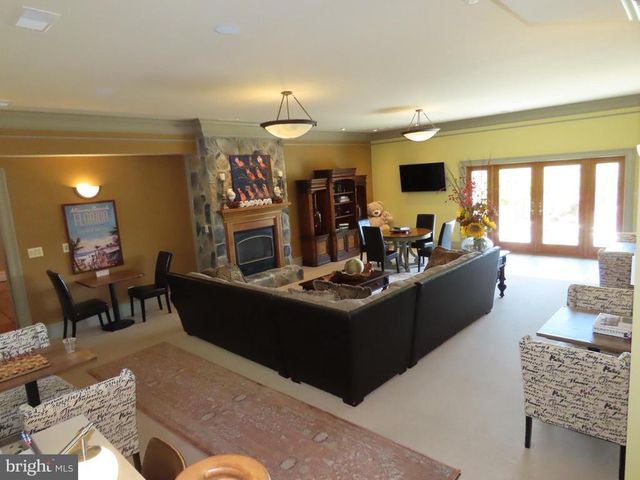 65 CLARK LN, Washington, VA 22747