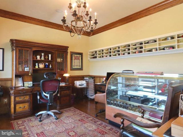 65 CLARK LN, Washington, VA 22747