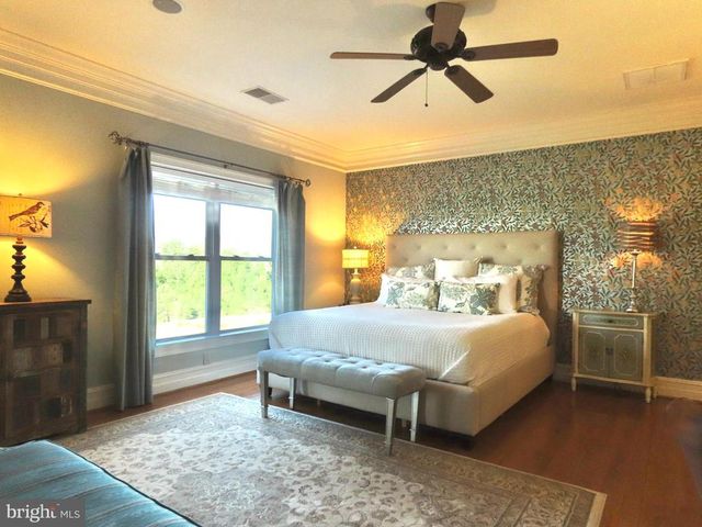65 CLARK LN, Washington, VA 22747