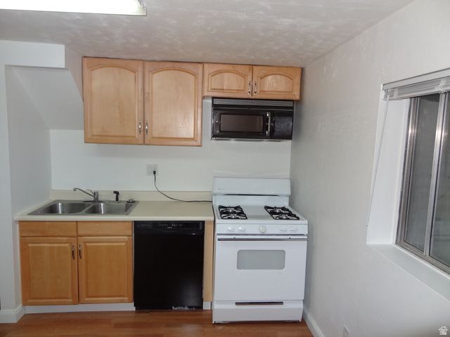 2156 E FALCON WAY, Sandy, UT 84093