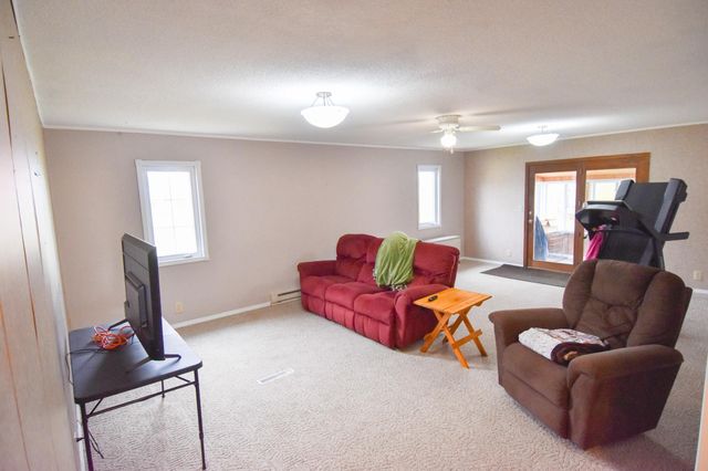 34311 150th Avenue NW, Newfolden, MN 56738