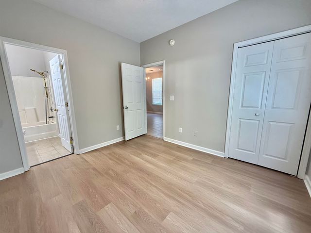 492 River Oaks Dr Apt 60B, Myrtle Beach, SC 29579