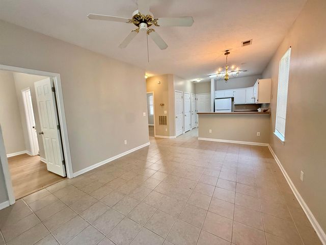 492 River Oaks Dr Apt 60B, Myrtle Beach, SC 29579