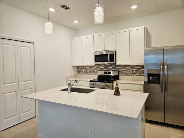 5828 MEDITATION DR, Clermont, FL 34714