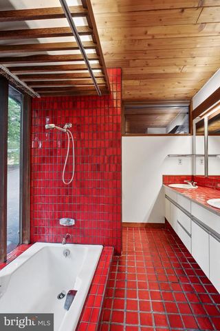 1330 POTOMAC SCHOOL RD, Mclean, VA 22101