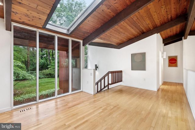 1330 POTOMAC SCHOOL RD, Mclean, VA 22101