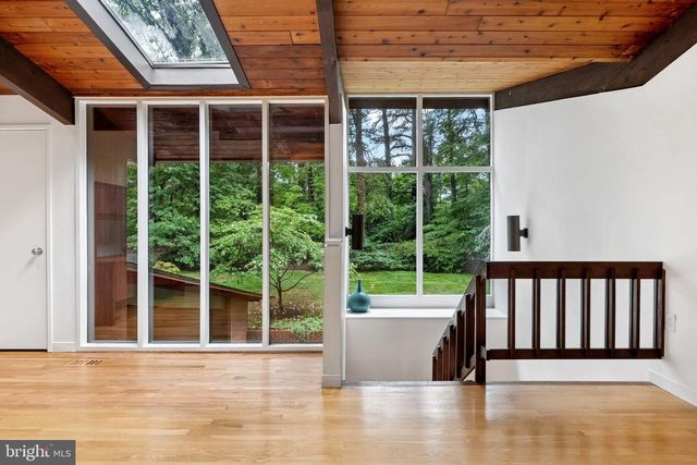 1330 POTOMAC SCHOOL RD, Mclean, VA 22101