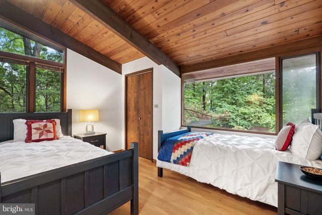 1330 POTOMAC SCHOOL RD, Mclean, VA 22101