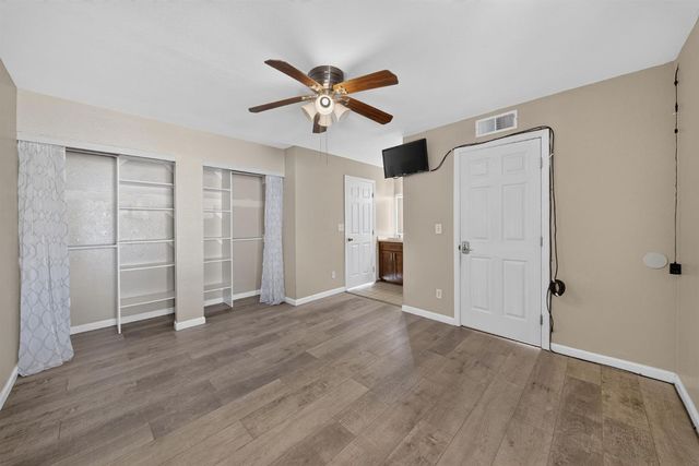 2638 N Selland Avenue, Fresno, CA 93722