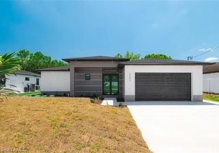 3203 18th ST W, Lehigh Acres, FL 33971
