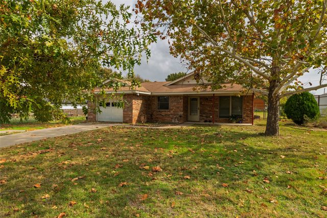 401 Berryhill Drive, Springtown, TX 76082