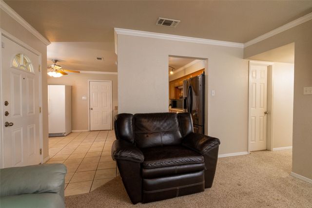 401 Berryhill Drive, Springtown, TX 76082