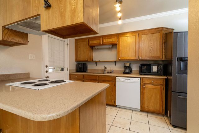 401 Berryhill Drive, Springtown, TX 76082