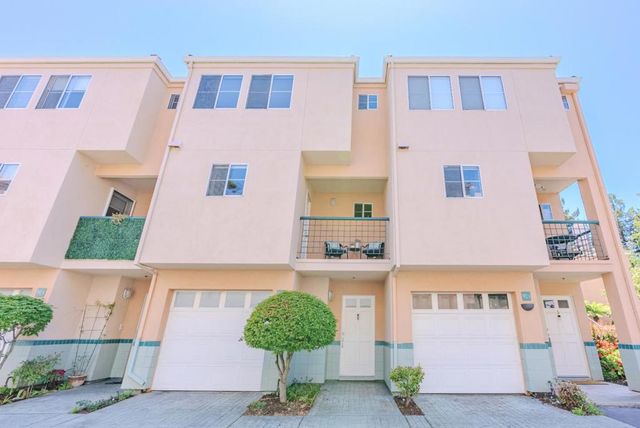 992 Alpine Terrace 5, Sunnyvale, CA 94086