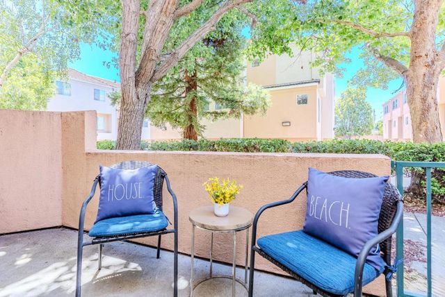 992 Alpine Terrace 5, Sunnyvale, CA 94086