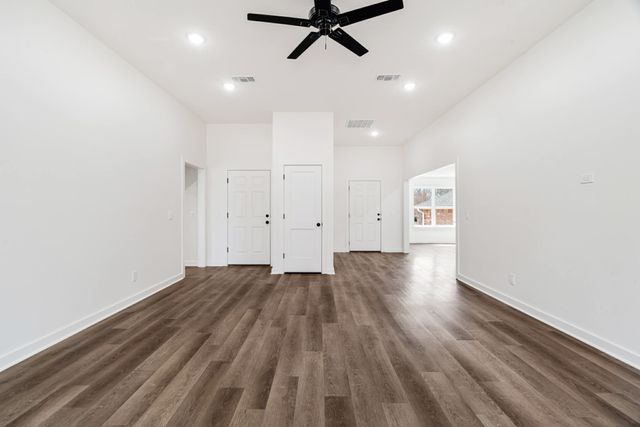 2725 Briarwood, Paris, TX 75460