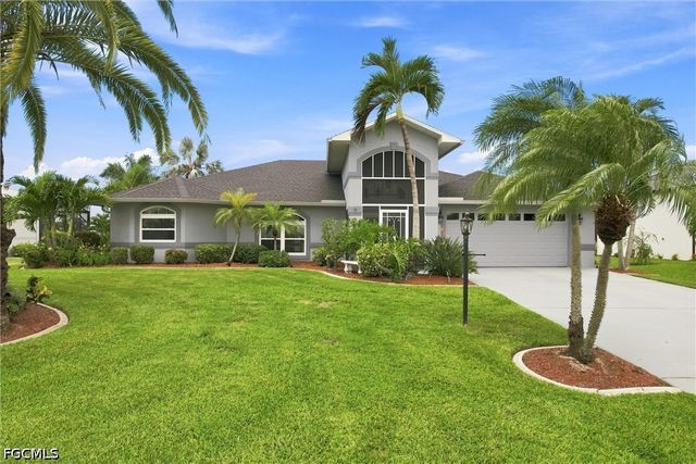 11891 Princess Grace CT, Cape Coral, FL 33991