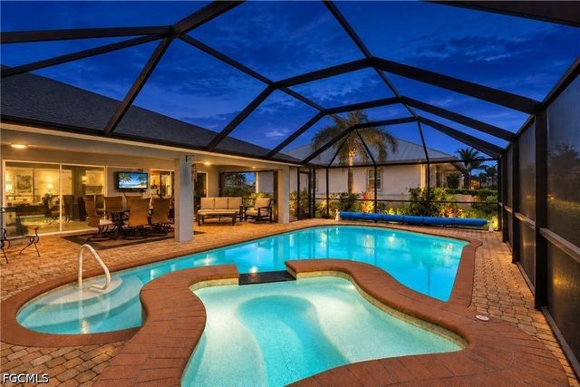11891 Princess Grace CT, Cape Coral, FL 33991