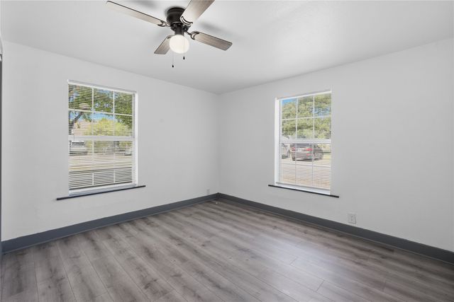 1118 Oxford Street, River Oaks, TX 76114