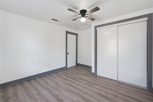1118 Oxford Street, River Oaks, TX 76114