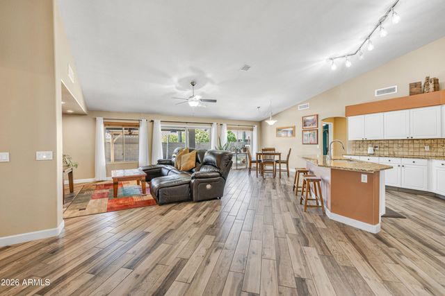 9555 E JUANITA Avenue, Mesa, AZ 85209