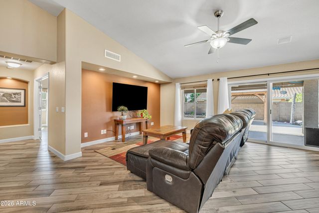 9555 E JUANITA Avenue, Mesa, AZ 85209