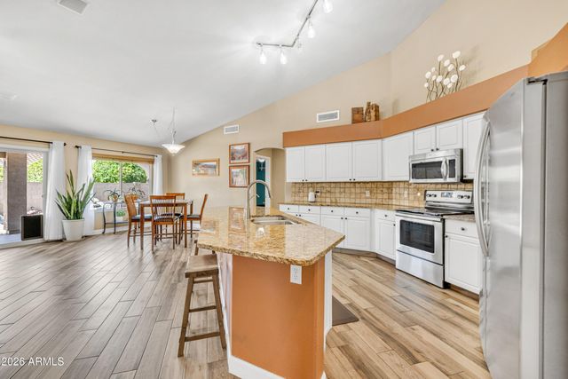 9555 E JUANITA Avenue, Mesa, AZ 85209