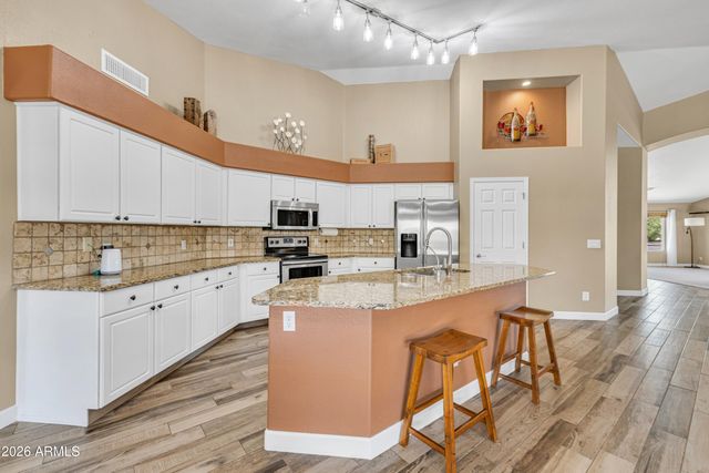 9555 E JUANITA Avenue, Mesa, AZ 85209