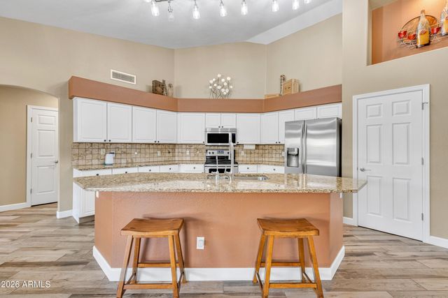 9555 E JUANITA Avenue, Mesa, AZ 85209
