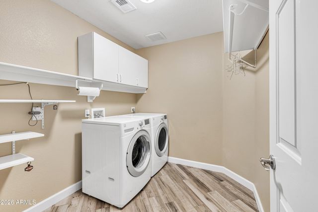9555 E JUANITA Avenue, Mesa, AZ 85209