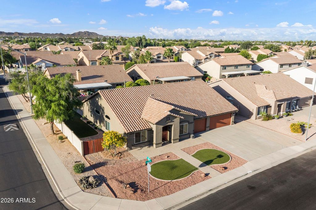 9555 E JUANITA Avenue, Mesa, AZ 85209 — photo 4