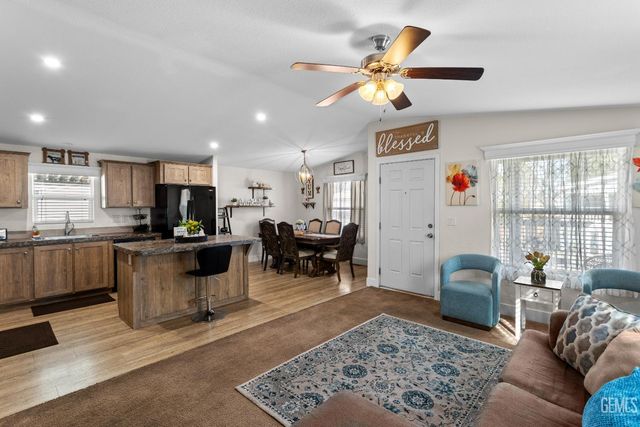 4401 Hughes Lane 191, Bakersfield, CA 93304