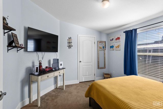 4401 Hughes Lane 191, Bakersfield, CA 93304