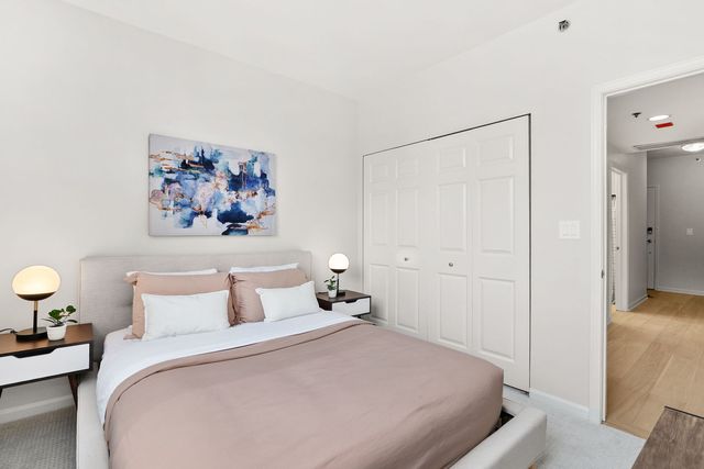 400 W Ontario Street 801, Chicago, IL 60654