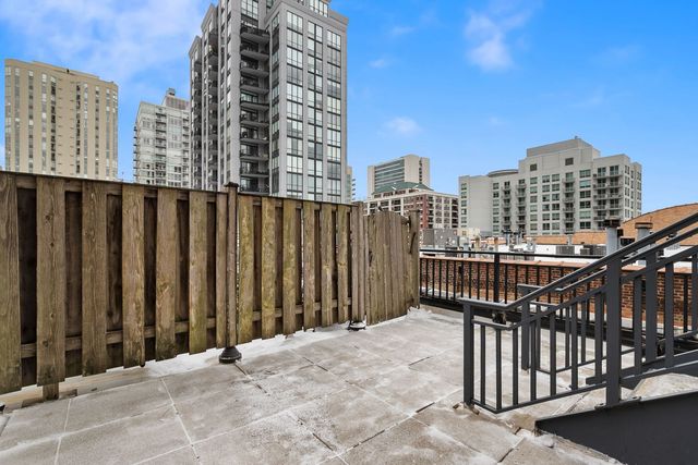 400 W Ontario Street 801, Chicago, IL 60654