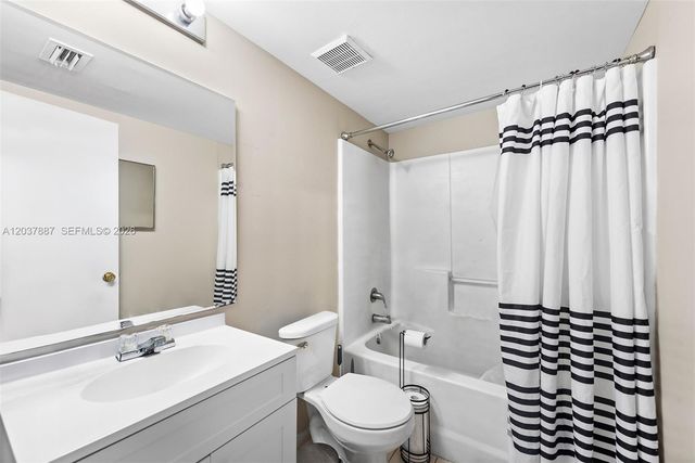 3690 N 56th Ave 948, Hollywood, FL 33021