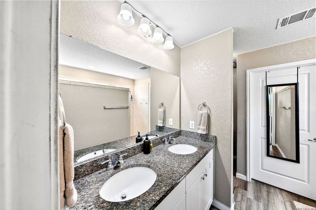 811 BLUE LANDING, San Antonio, TX 78221