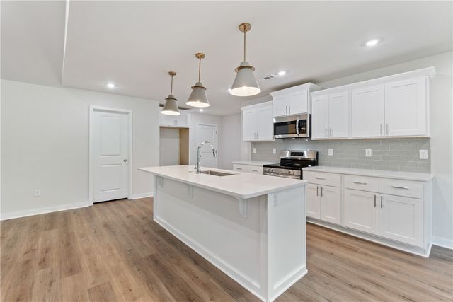 34 Brierfield Lane, Bella Vista, AR 72714