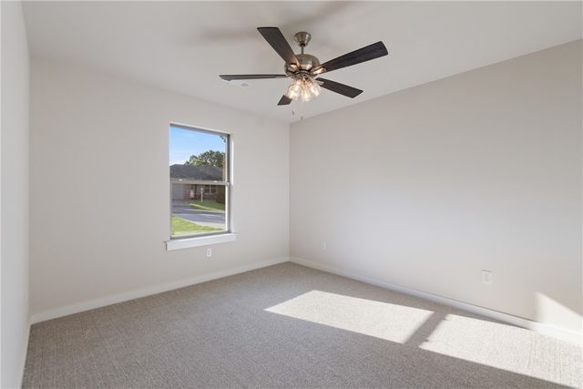 34 Brierfield Lane, Bella Vista, AR 72714