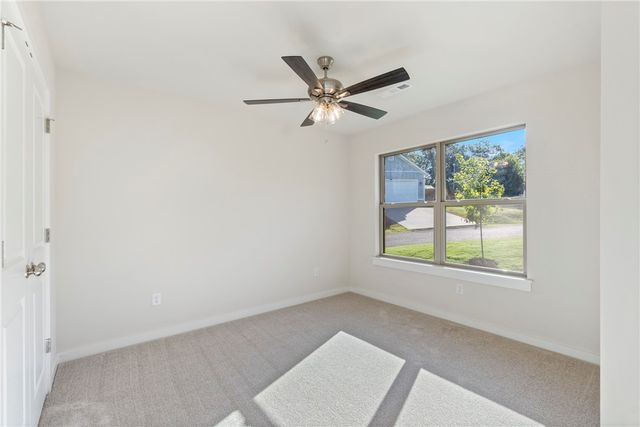 34 Brierfield Lane, Bella Vista, AR 72714