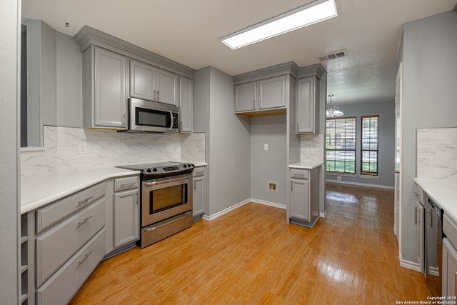 2717 Poplar Grove, Schertz, TX 78154