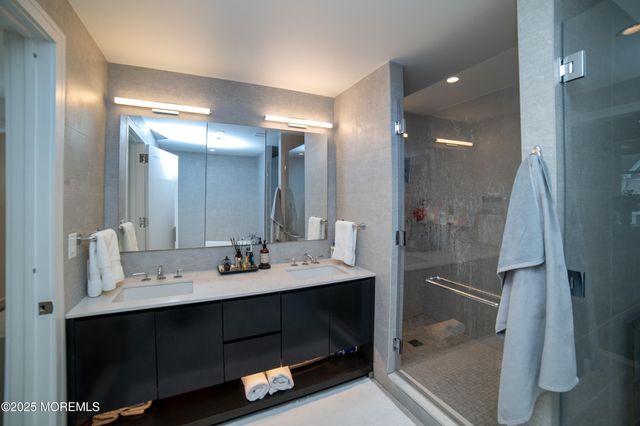 20 Melrose Terrace, 305, Long Branch, NJ 07740