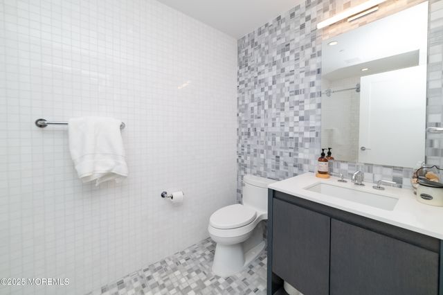 20 Melrose Terrace, 305, Long Branch, NJ 07740