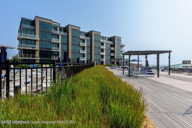 20 Melrose Terrace, 305, Long Branch, NJ 07740