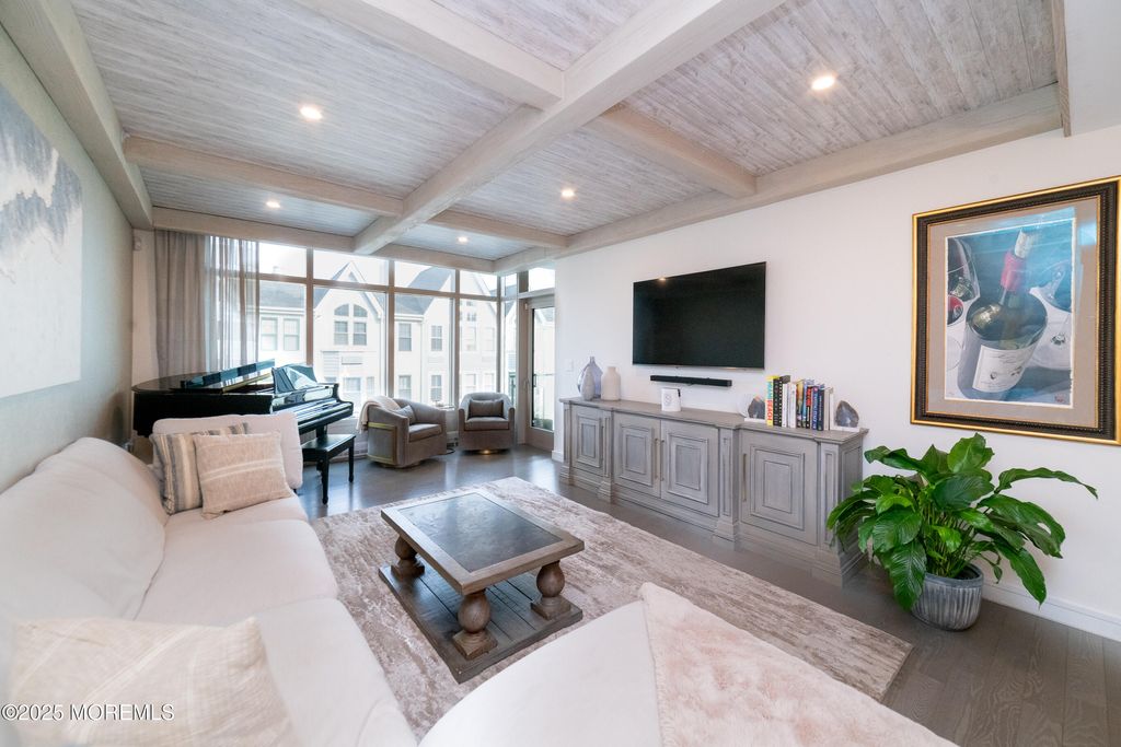 20 Melrose Terrace, 305, Long Branch, NJ 07740
