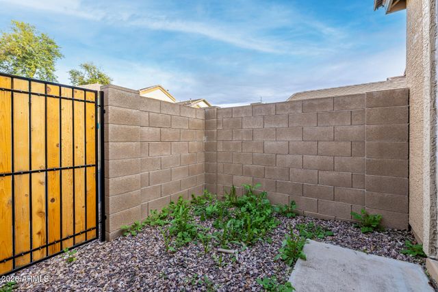 2854 S PEEL Drive, Gilbert, AZ 85295