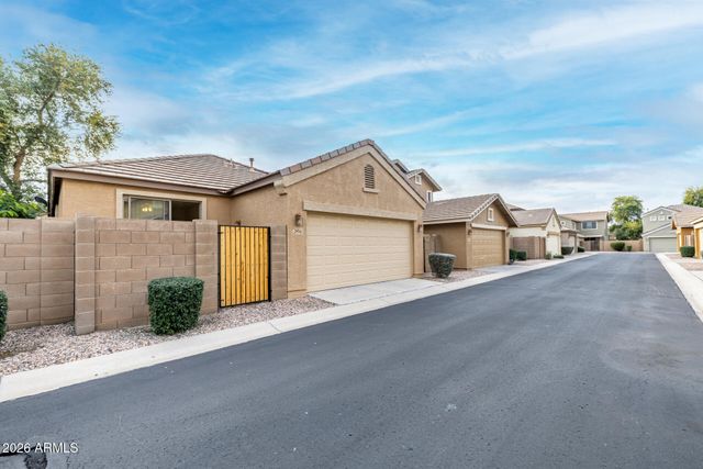 2854 S PEEL Drive, Gilbert, AZ 85295