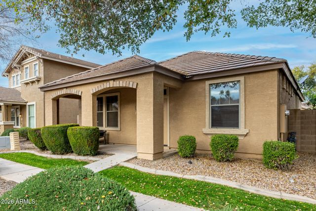 2854 S PEEL Drive, Gilbert, AZ 85295