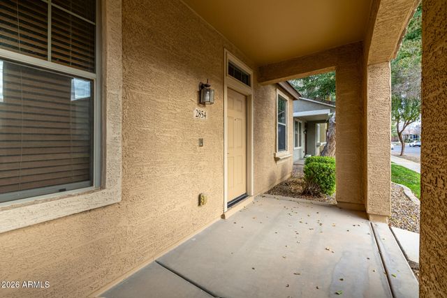 2854 S PEEL Drive, Gilbert, AZ 85295